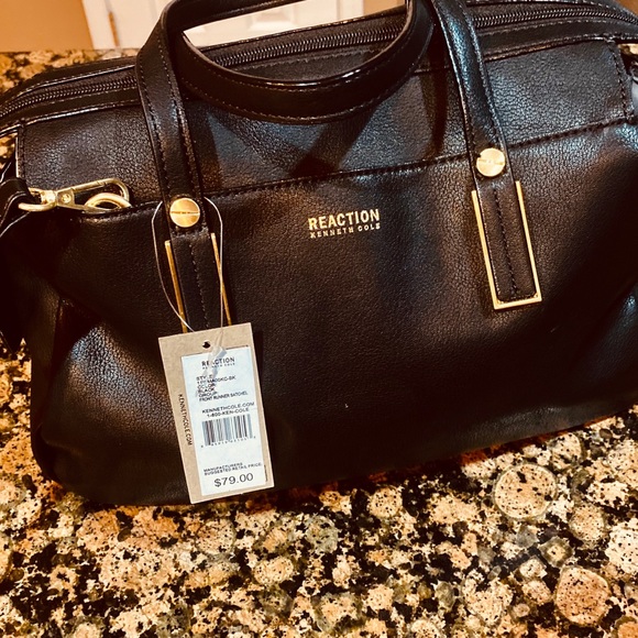 Kenneth Cole Reaction Gorgeous & Classy  hand bag. - Picture 12 of 16